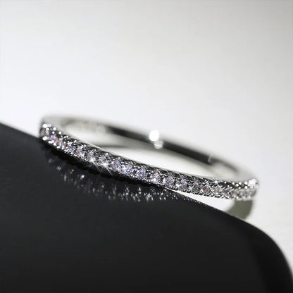 Dainty Spark Band