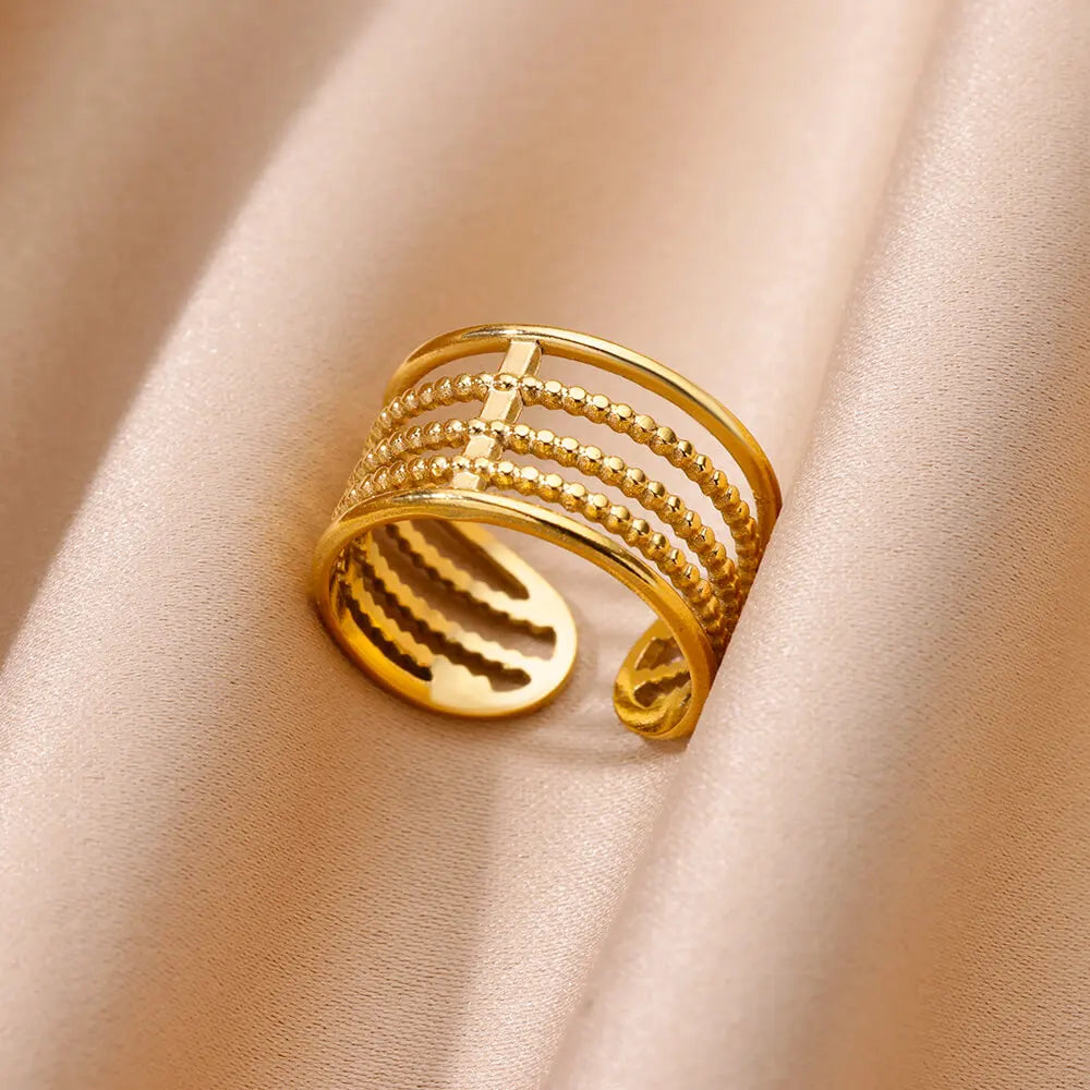 Geometric Bold Ring