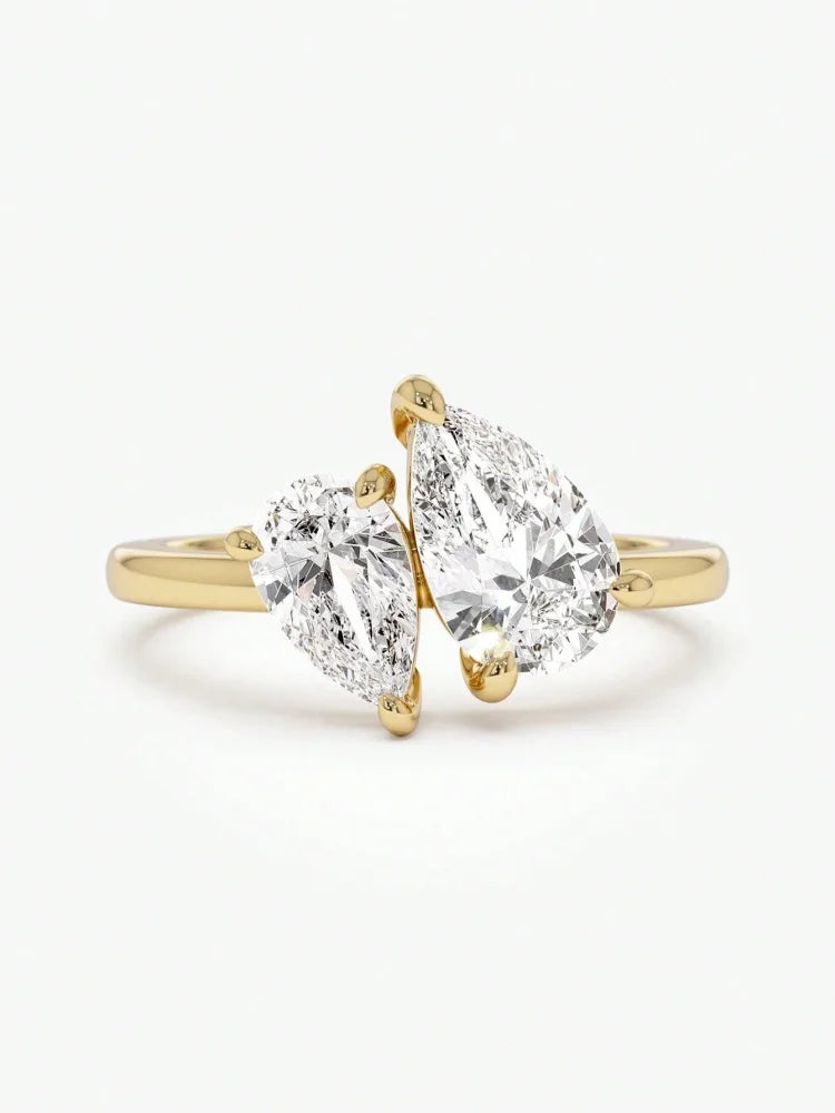 Sparkling Pear Drop Ring