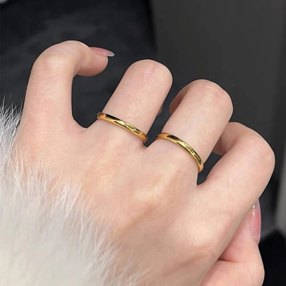 Celeste Smooth Couple Band Ring
