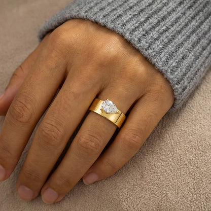 Sparkling Pear Drop Ring