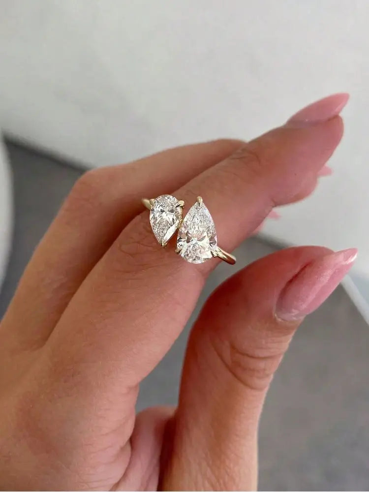 Sparkling Pear Drop Ring