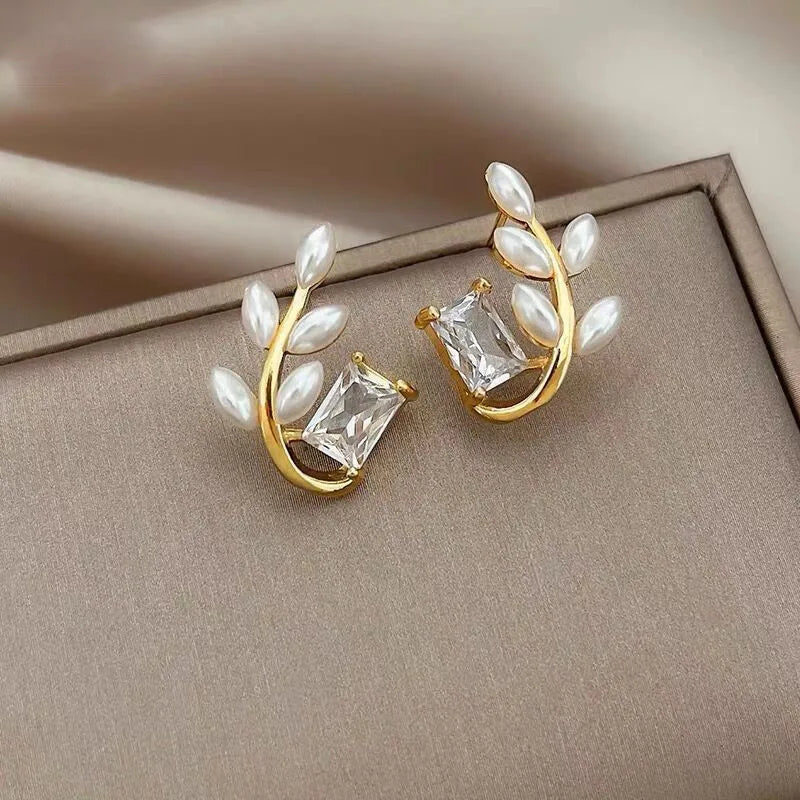Celeste Pearl Circle Earrings