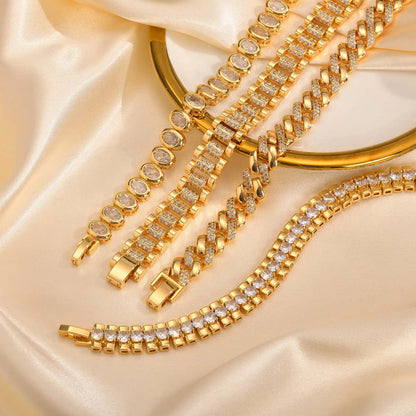 Celeste Gold Paperclip Chain Bracelet