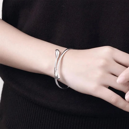 Elegant Crystal Drop Bracelet