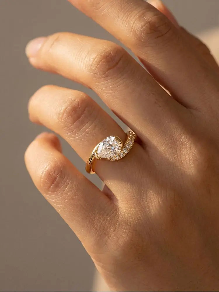 Sparkling Pear Drop Ring