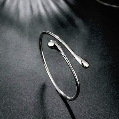 Elegant Crystal Drop Bracelet