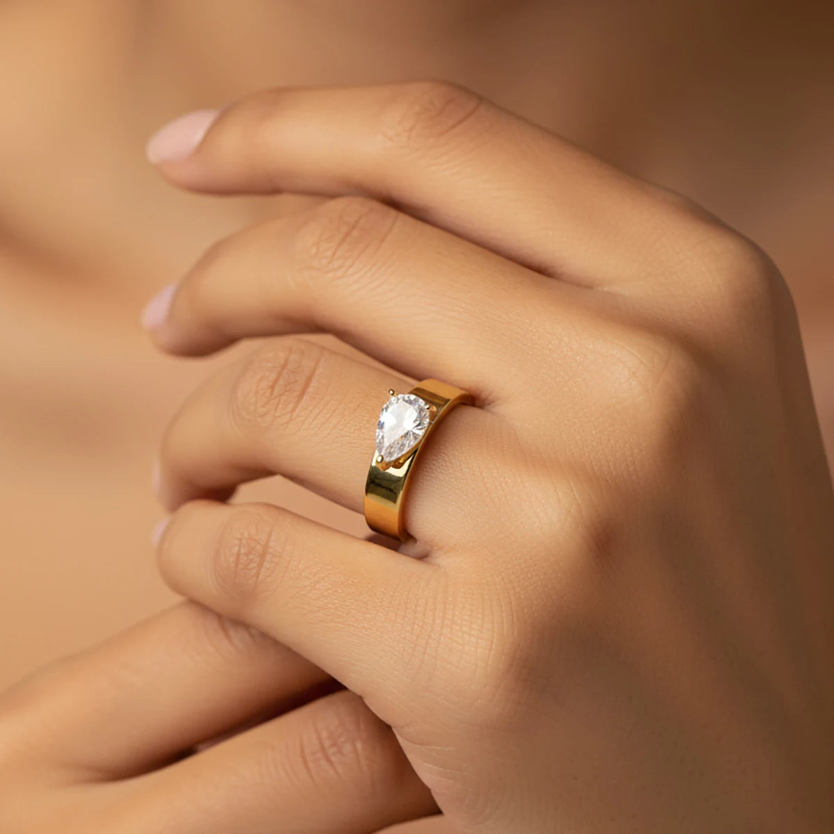 Sparkling Pear Drop Ring