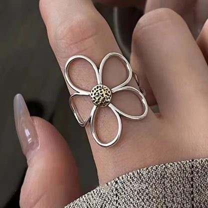 Retro Floral Sterling Ring