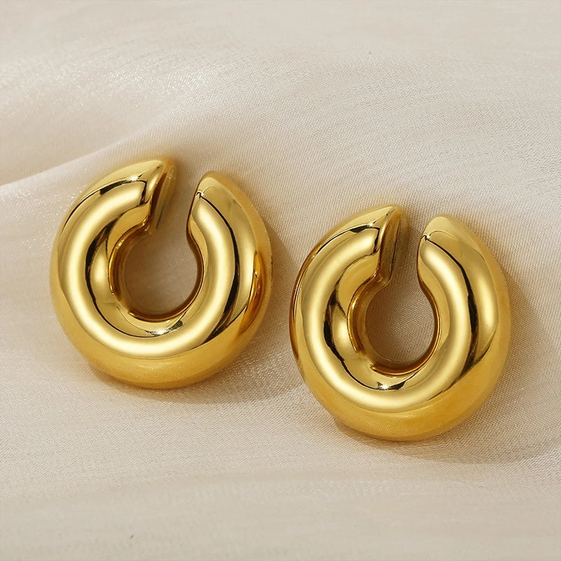 Celeste C-Shaped Ear Cuff
