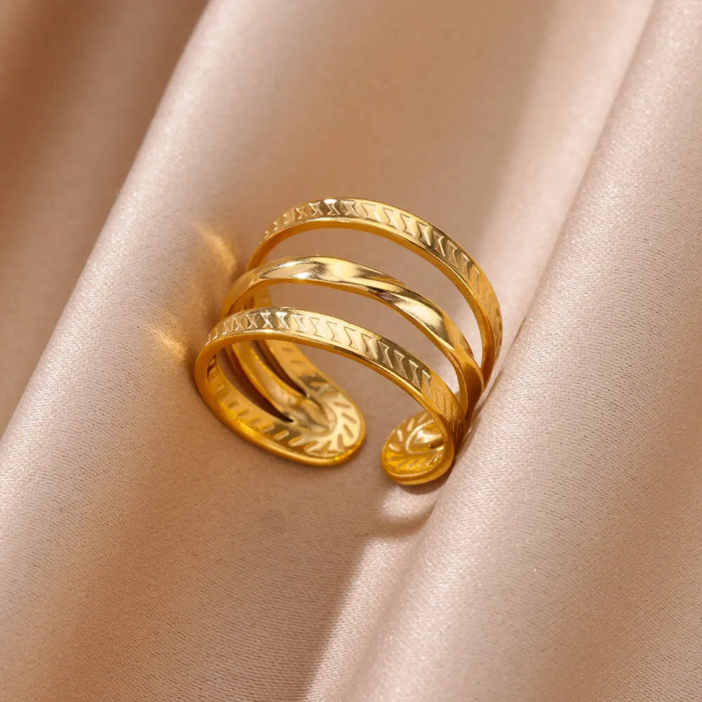 Geometric Bold Ring